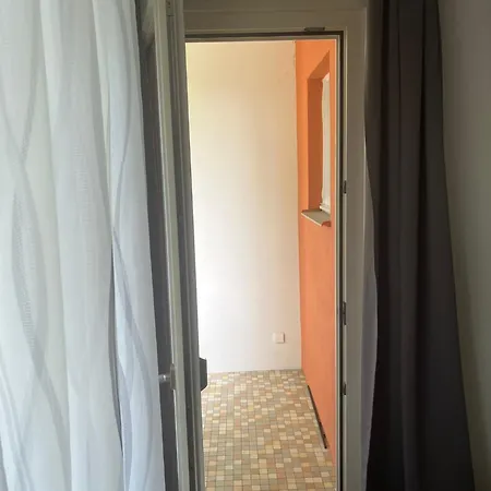 بيت ضيافة Yably Appartements Konstanz 3*